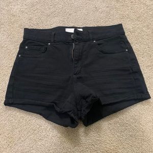 Black garage stretchy shorts